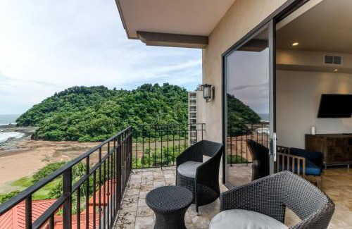 Barrio Los Faroles Apartment | Unit 1014 at Croc's