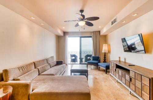 Barrio Los Faroles Apartment | Unit 1014 at Croc's