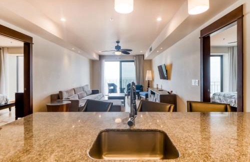 Barrio Los Faroles Apartment | Unit 1014 at Croc's