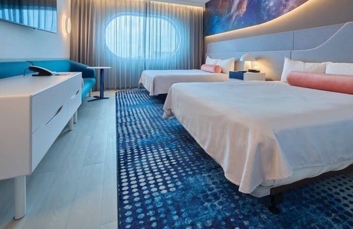 Florida Central Atlantic Coast Hotel | Universal's Stella Nova Resort