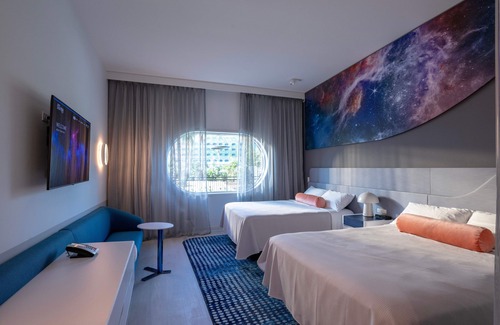 Florida Central Atlantic Coast Hotel | Universal's Stella Nova Resort