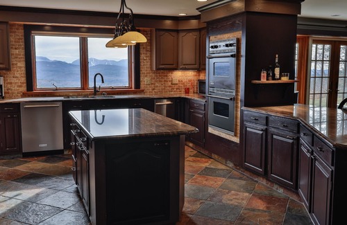 Whitefield House | Unmatched Panoramic Views of the White Mountains