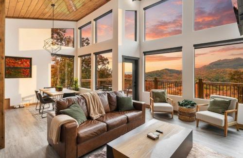 Wears Valley House | Unobstructed Panoramic Mountain Views