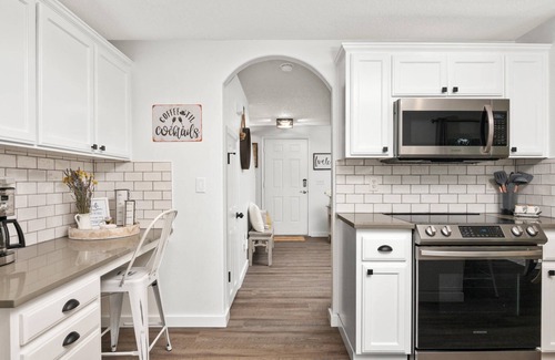 Dundee House | Unrivaled Location, Hot Tub, Huge Patio w/Gazebo and Couches, Pool Table, Ping Pong, Walk to Dundee