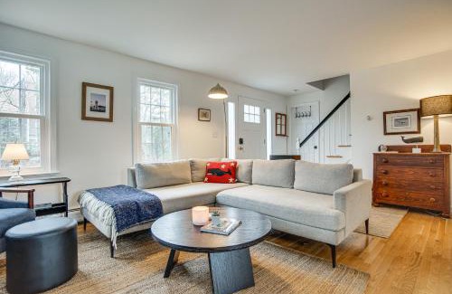 Chatham House | Unwind Fireside! Chatham Home 3 Mi to Main Street