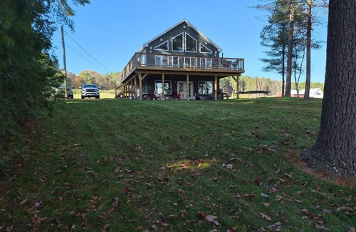 Turner House | Unwind in lakeside luxury; your serene Bear Pond escape awaits.