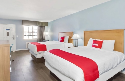 Ingleside Hotel | Unwind Near Port Aransas Museum w/Breakfast, Pool, Free Parking