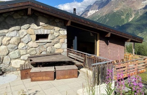 Wiler Apartment | up to 3100m. Guaranteed snow. For 2 families