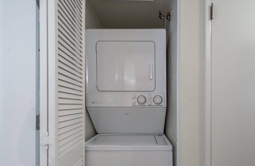 Carnelian Woods Condo | Updated and Lovingly Appointed Lofted Townhome