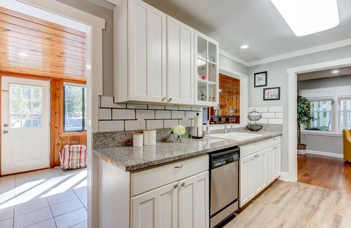 Fayetteville House | UPDATED Home with Private Pool near Pinewood!
