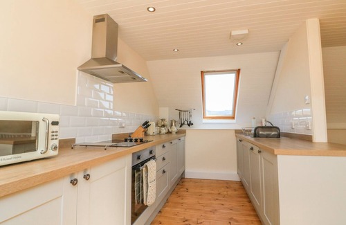 Minehead Cottage | UPPER BARN COTTAGE, pet friendly, with open fire in Wootton Courtenay
