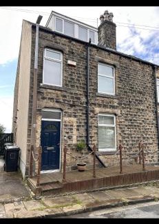 Rastrick House | Upper Quarry Home