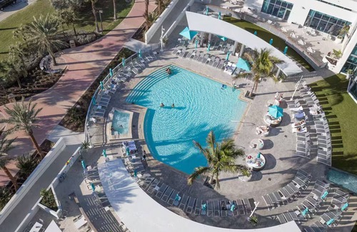 Clearwater Beach Apartment | Upscale 2 BR Presidential Suite sleeps up to 8 ppl on the beach in Clearwater FL
