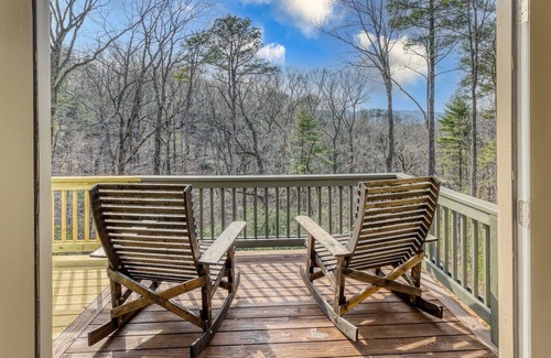 Tate House | Upscale Big Canoe w/Mountain View & hot tub. close to Wildcat amenities