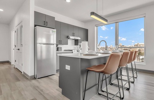 University Circle Apartment | Upscale & Charming ADA 2BR | Cleveland Clinic