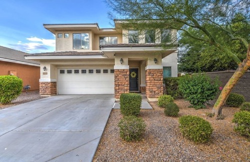 Power Ranch House | Upscale Home, Award Winning Golf, Trails & Parks, Private Heated Pool and More!