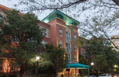 Downtown Cincinnati Apartment | Upscale Modern Apartment near OTR/Downtown Area