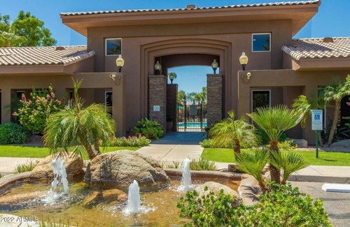 Raskin Estates Condo | Upscale Newly Remodeled Condo in Scottsdale! Amazing Location!