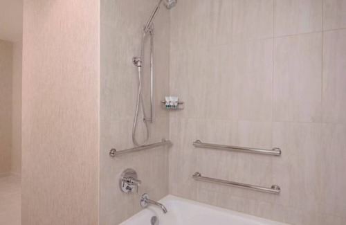 Park Central Hotel | Upscale Westin Park Central Retreat in Dallas