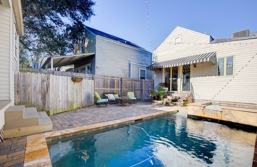 Audubon House | Uptown Gem -Steps to Audubon Park with Pool and Hot Tub