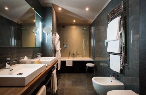 Ticinese Hotel | Uptown Palace