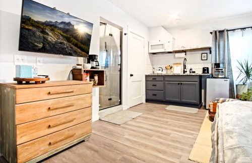 Central Oklahoma City House | Uptown Studio Walk To Paseo Arts & Dining #03d