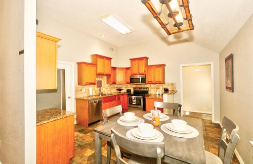 Plano House | 🌿 Urban Comfort in Plano downtown 2BR House with Yard & Exclusive Parking Spots