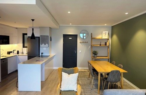 Cape Town City Centre Apartment | Urban Elephant 16 on Bree
