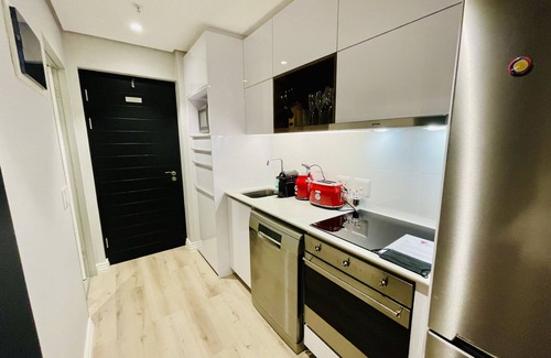 Cape Town City Centre Apartment | Urban Elephant 16 on Bree