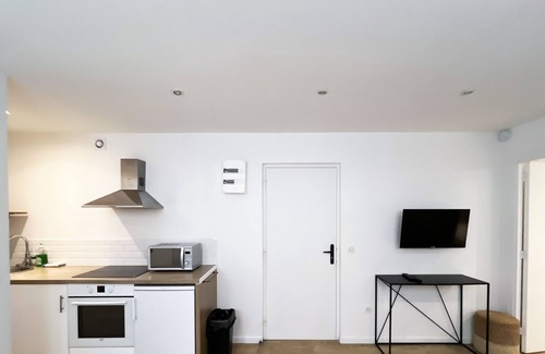 Amerique Apartment | Urban Flat 184 - Charming 1 BDR Flat in Paris