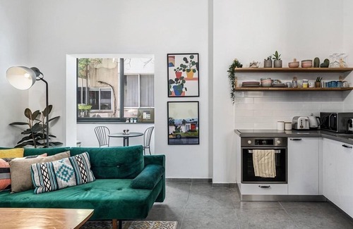 Tel Aviv City Center Apartment | Urban Luxe Apartment - Central TLV