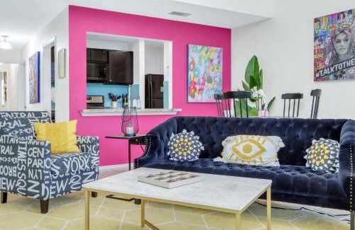 Canyon Lake House | Urban Retreat at Coddiwomple Cottages