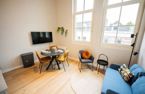Noord Villa | Urban Utopia 3BDR Apartment PK