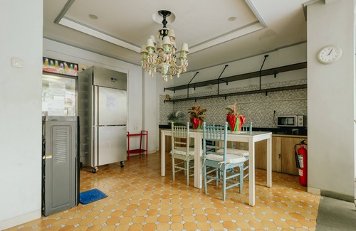 Jakarta Hotel | Urbanest Inn House TB Simatupang