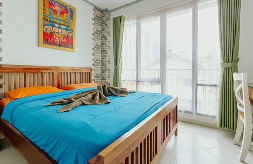 Jakarta Hotel | Urbanest Inn House TB Simatupang