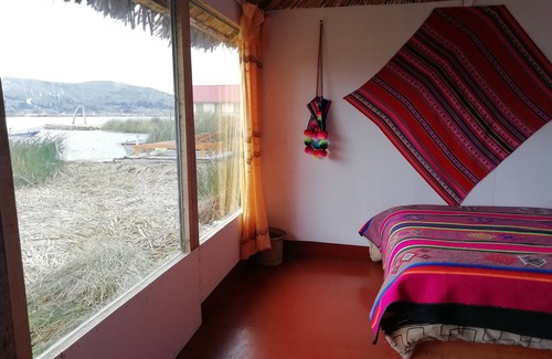 Peru Cabin | Uros & Titicaca Lodge