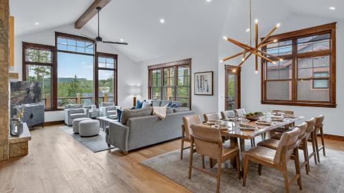 Baldy Mountain House | Cherrybrook Chalet