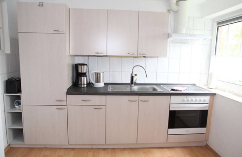 Uttum Apartment | Uttumer Mühle: Daike - Schöne Og-ferienwohnung für 4 Personen an der Uttumer Mühle