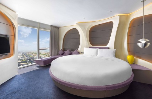 Sheikh Zayed Road Hotel | V Hotel Dubai, Curio Collection by Hilton