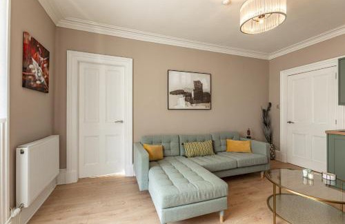 Hawick Apartment | Vacant Nests The Princess Free Parking Cental