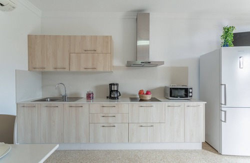 San Bartolome de Tirajana House | Vacation Home 'Vivienda 2' with Mountain View, Shared Pool and Shared Terrace