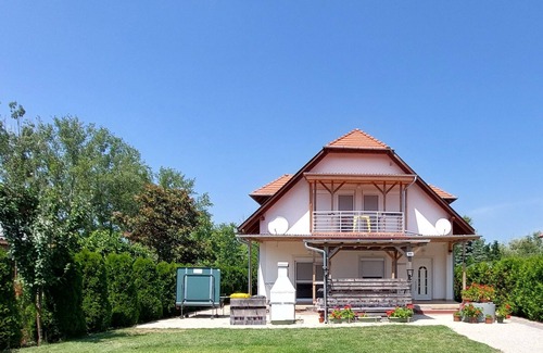 Balatonmariafurdo Apartment | Vacation apartment with pool, air conditioning, WLAN, playground right on the lake