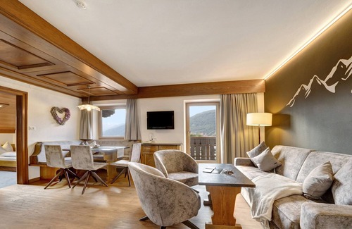 Burgusio Apartment | Vacation Apartment "Sonnenhof Sonnparadies" with Mountain View and Terrace