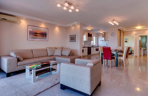 Utjeha Apartment | Vacation apartment/apartment for 6 guests with 135m² in Utjeha (29627)