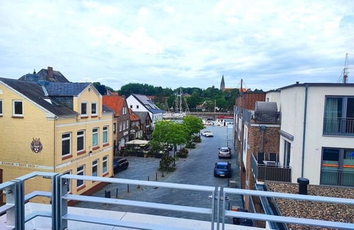 Eckernfoerde Apartment | Vacation apartment/apartment for 5 guests with 90m² in Eckernförde (126660)
