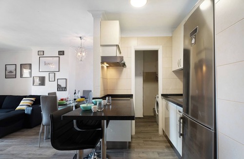 Tabaiba Apartment | Vacation Apartment 'Jardines Del Mar Ocean View' with Sea View, Shared Pool and Wi-Fi