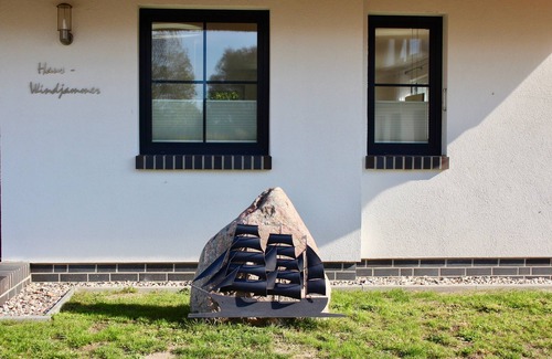 Dranske Apartment | Vacation apartment Lee, experience peace and quiet on the natural beach of the Baltic Sea