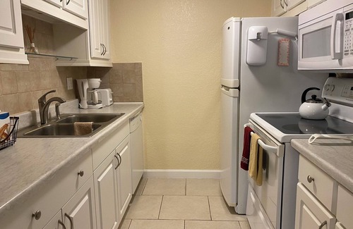 Bayview Condo | Vacation Cottage at Bermuda Bay Beach Club,Florida