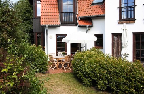 Althagen House | Vacation home "Windflüchter, Landhaus Haven Höövt"