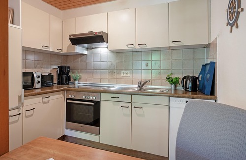 Scharbeutz House | Vacation home for 5 guests with 90m² in Scharbeutz-Klingberg (296346)